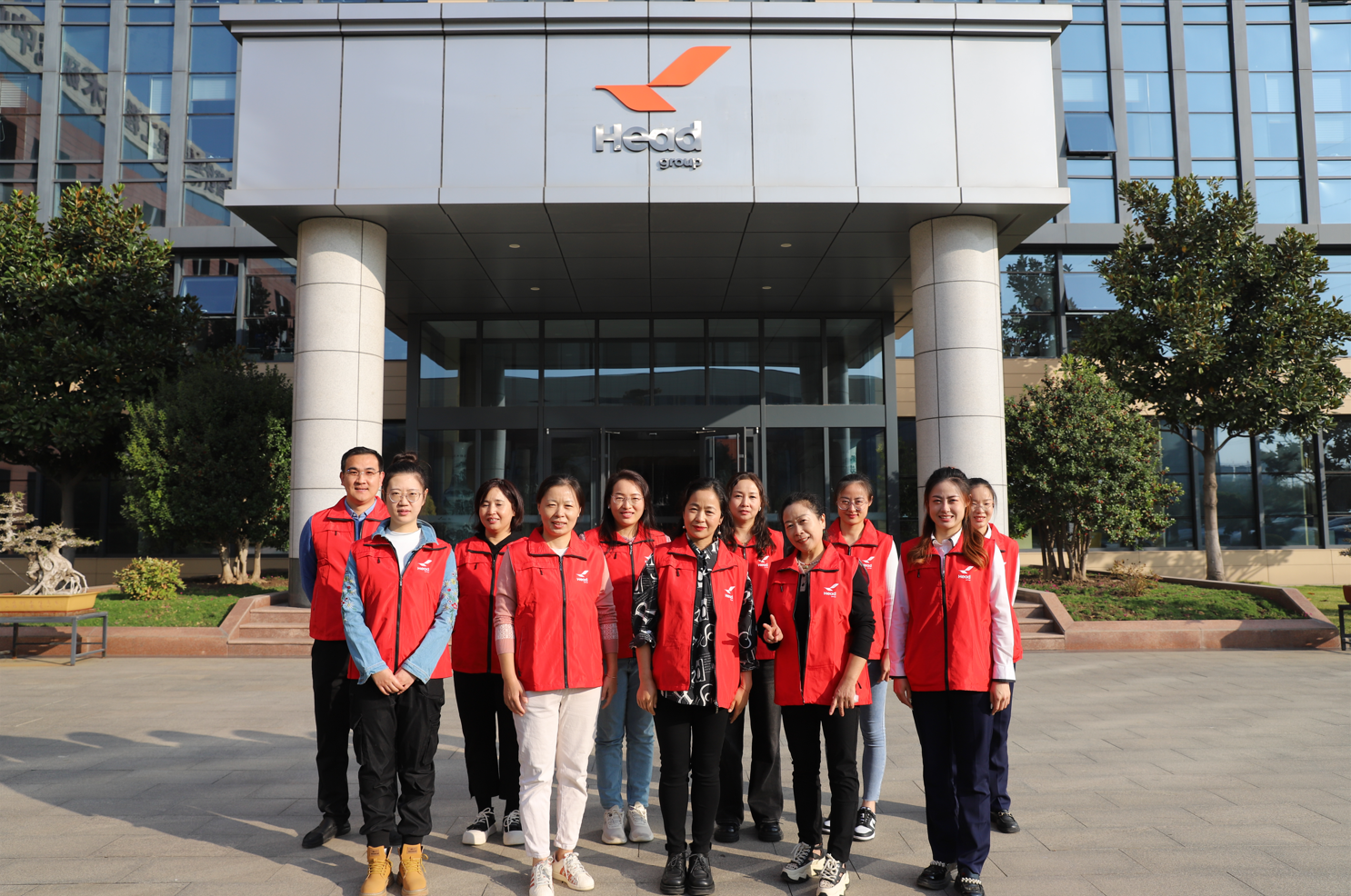  华体会·体育-华体会(中国)集团开展志愿者重阳节敬老、爱老志愿服务活动
